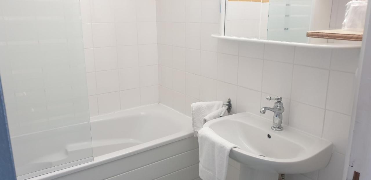 L'Eolienne Hotel Rouxmesnil-Bouteilles Buitenkant foto